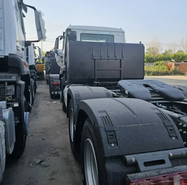 Hohan Tractor Truck 1200L Upgraded Fuel Tank | Long Range Custom Fuel Tank