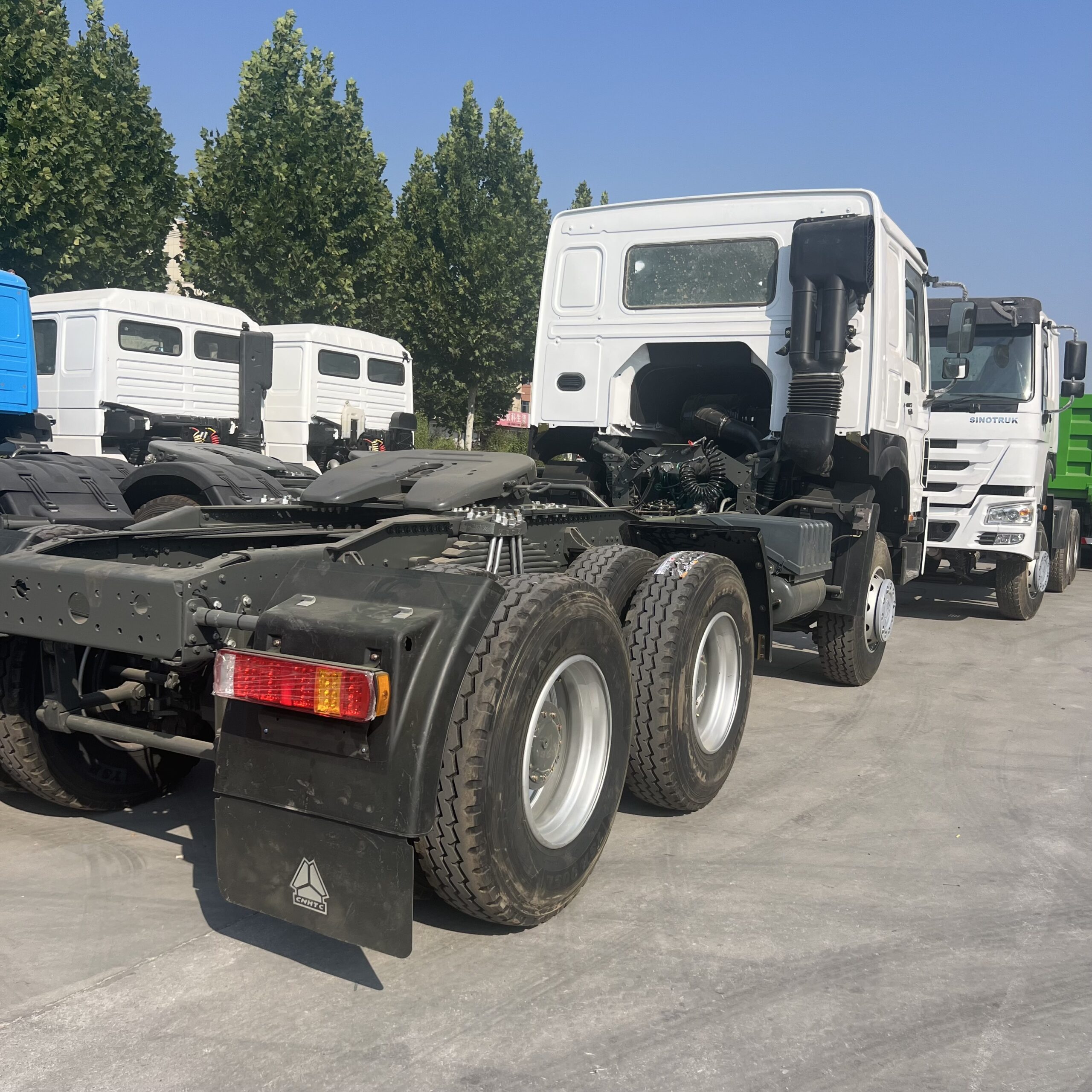 Used Sinotruk HOWO Export 6x4 Tractor Head - Image 6