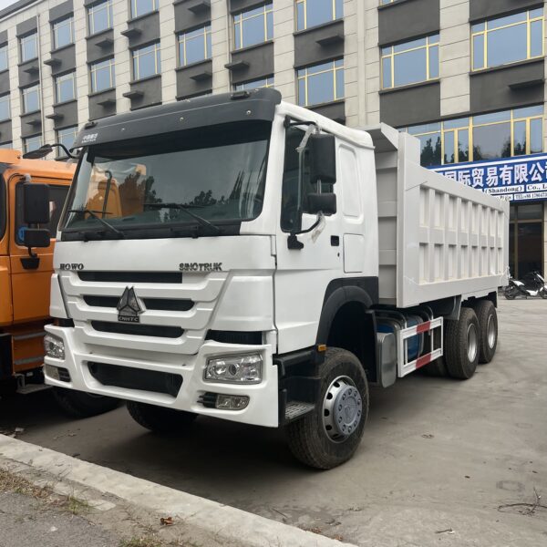 Used Sinotruk HOWO 6x4 Dump Truck 371HP Tipper Truck